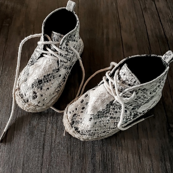 Small shop handmade toddler shoes - Picture 1 of 1